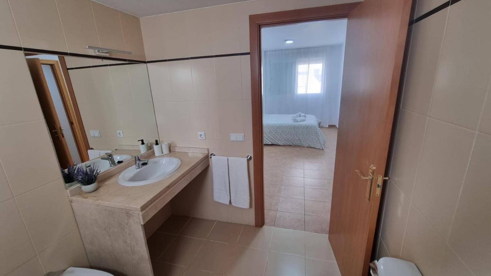 Moderno Apartamento 3 Dormitorios, Garaje Y Piscina La Algaba Екстериор снимка