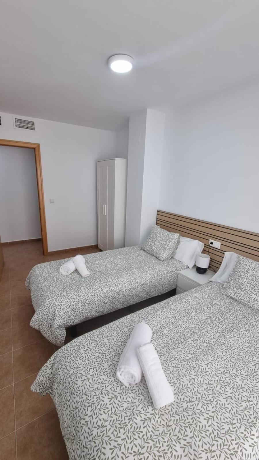 Moderno Apartamento 3 Dormitorios, Garaje Y Piscina La Algaba Екстериор снимка