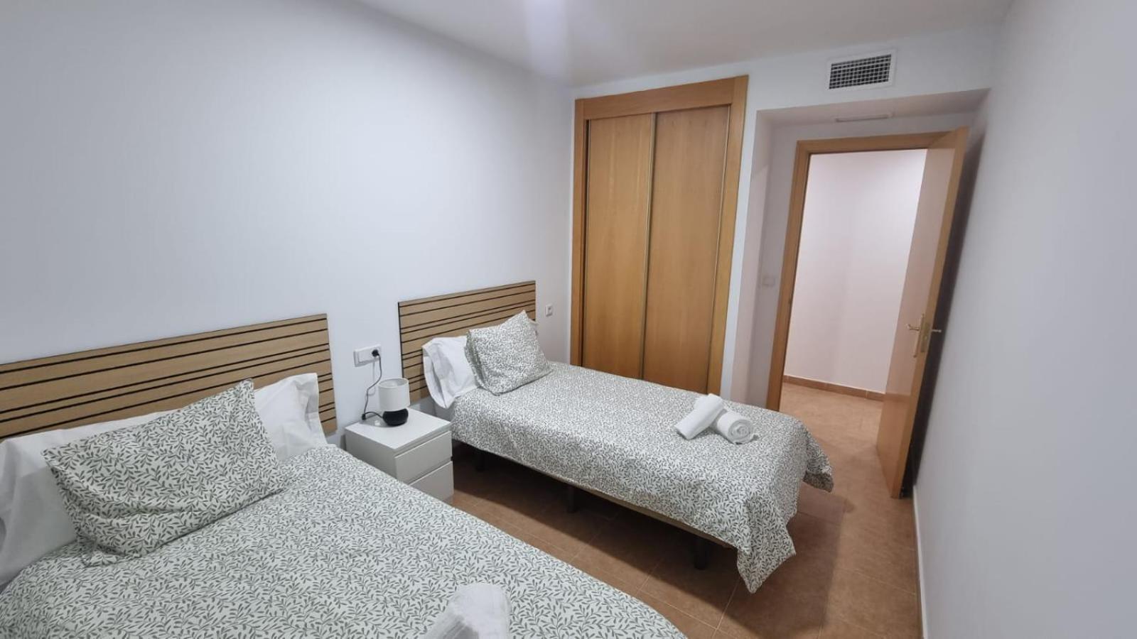 Moderno Apartamento 3 Dormitorios, Garaje Y Piscina La Algaba Екстериор снимка