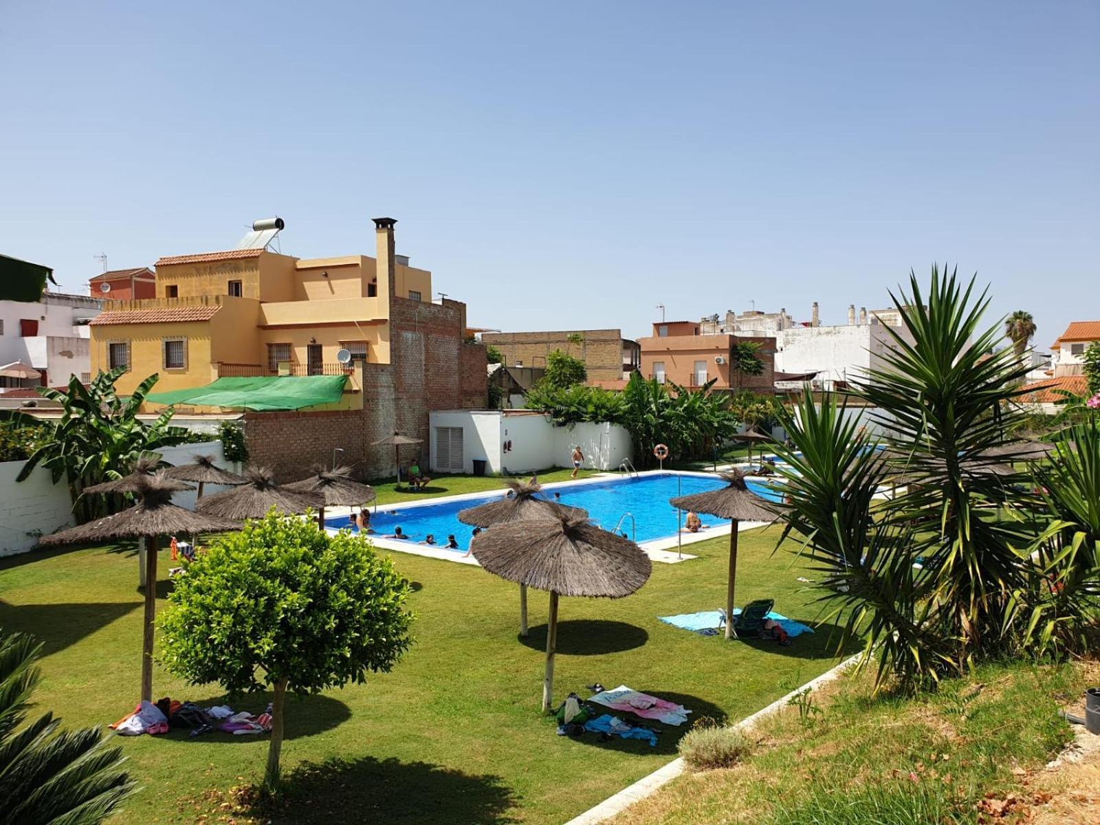 Moderno Apartamento 3 Dormitorios, Garaje Y Piscina La Algaba Екстериор снимка